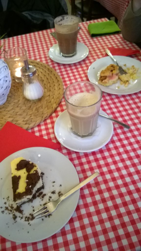 Kaffeetisch am Annateich